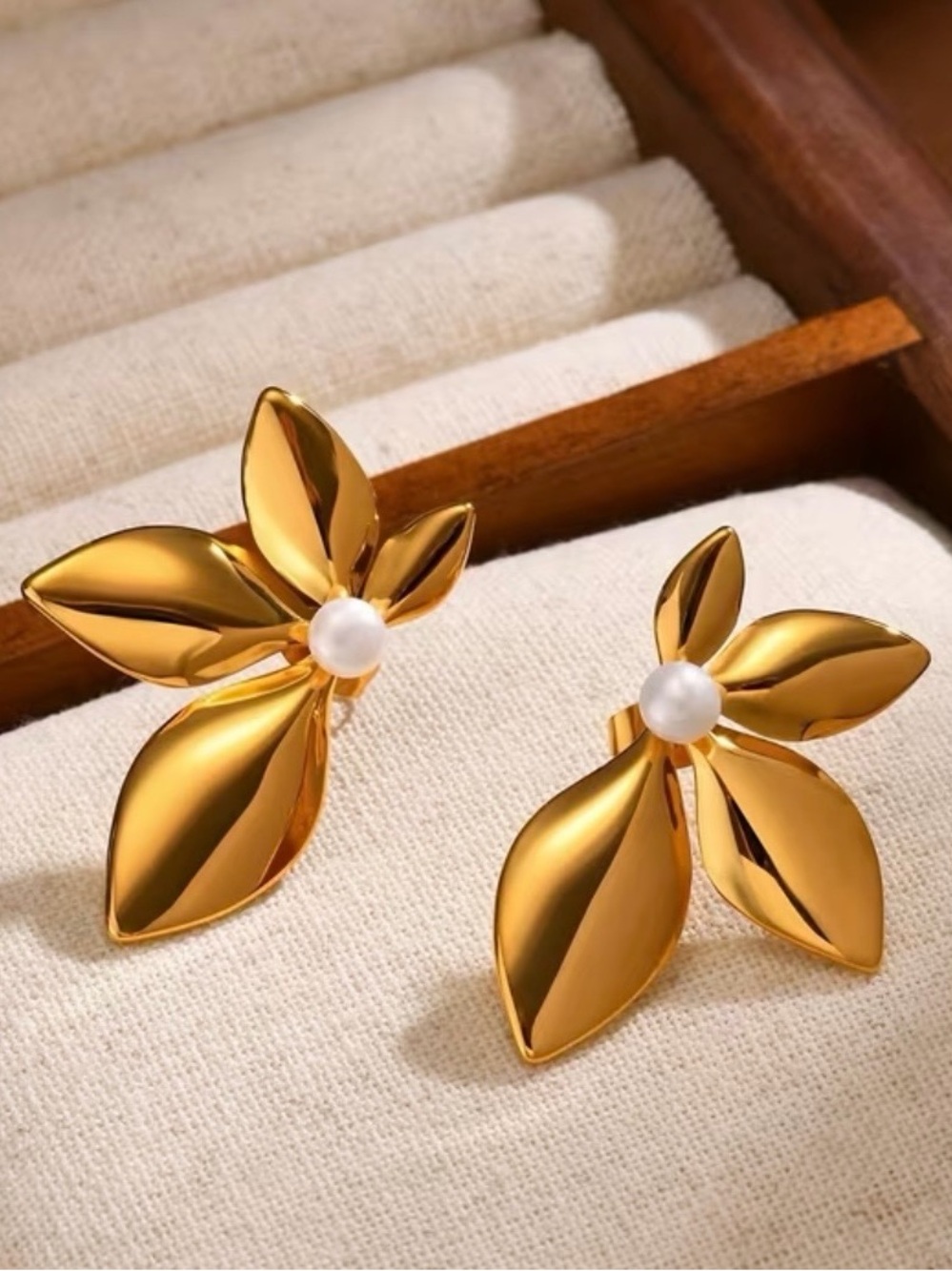 Gold Floral Pearl Center Drop Earrings - Women Jewelry